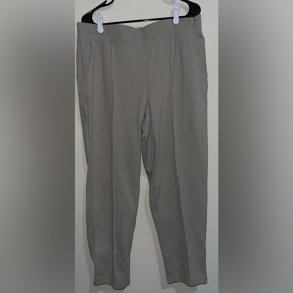 Mondetta Pintucks Straight Leg Pants - Picture 3 of 6
